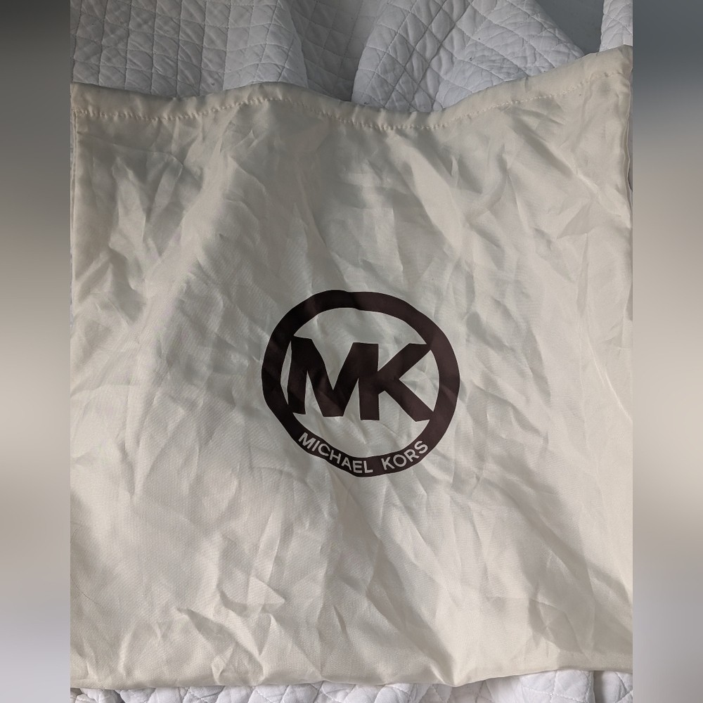 Michael Kors Dust Bag in‎ Cream